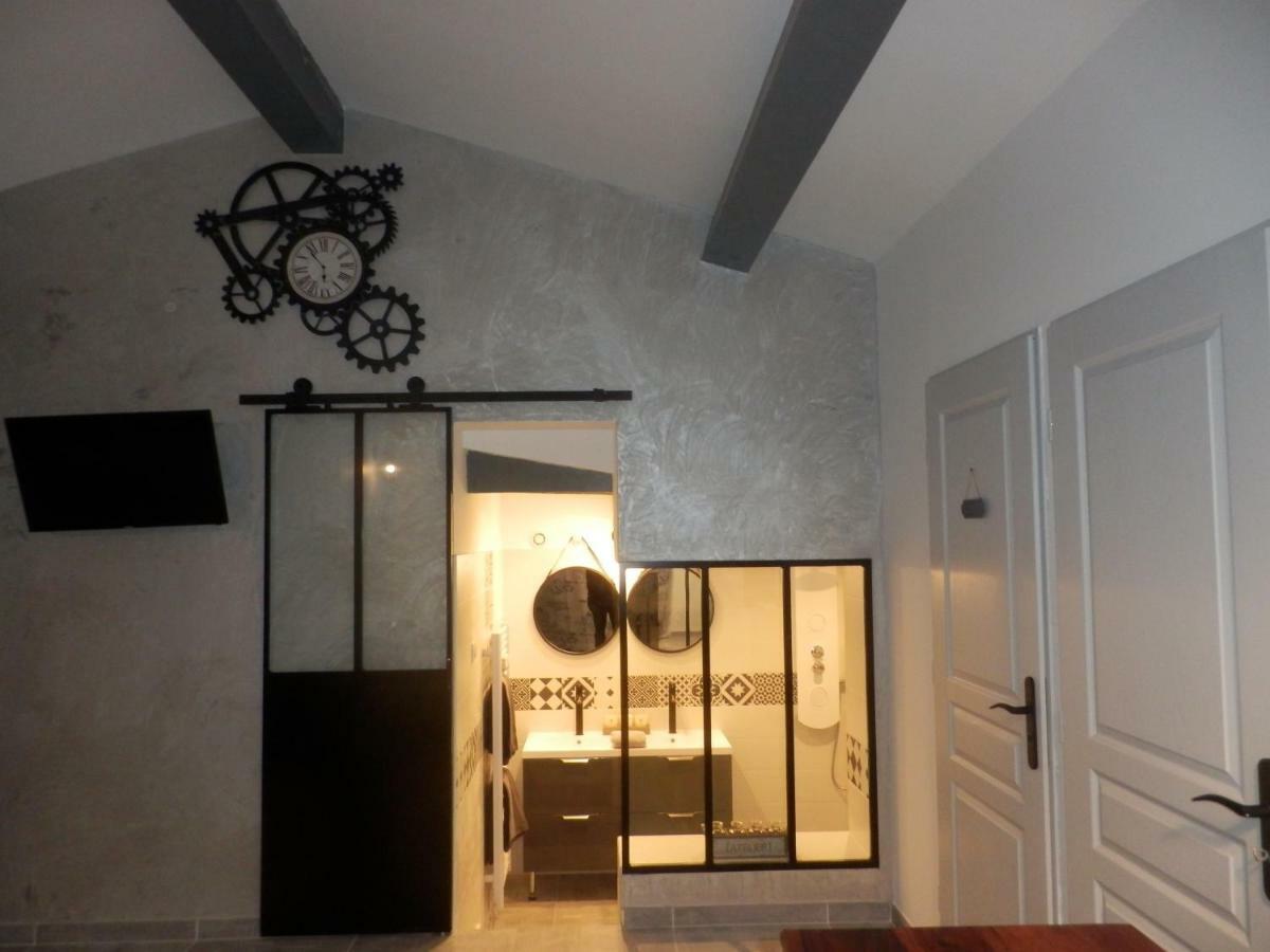 Gite Le City En Provence Lambesc Exterior photo